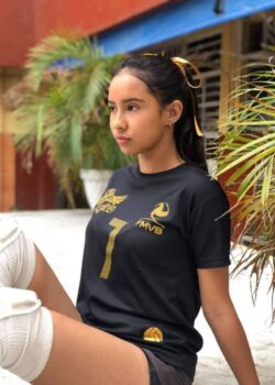 Pendejita colegiala se filtran sus fotos y videos 6