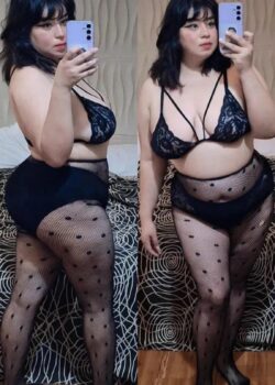 Sobrina gordibuena me calienta la pija con sus fotos 10