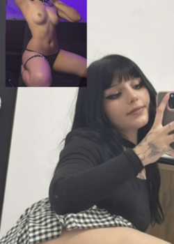 Otaku culona manda su pack y nudes 13