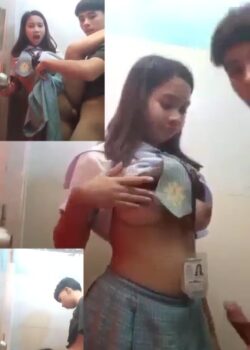 Compañeritos culiando en el baño de la prepa 16