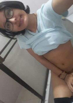 Luciana pendeja putita enseñando su rico cuerpo 11